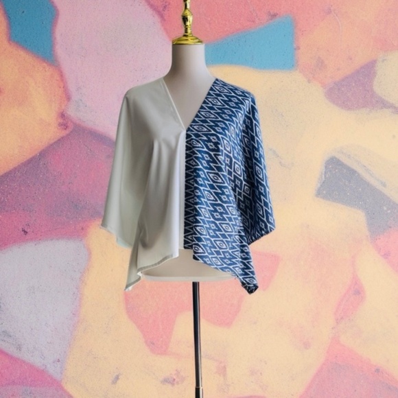 0120/ Blue White Cropped Kaftan Batik Pattern, Cotton Caftan Top,Women's Top - Picture 10 of 11